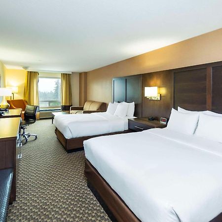 Comfort Inn & Suites Salmon Arm Εξωτερικό φωτογραφία