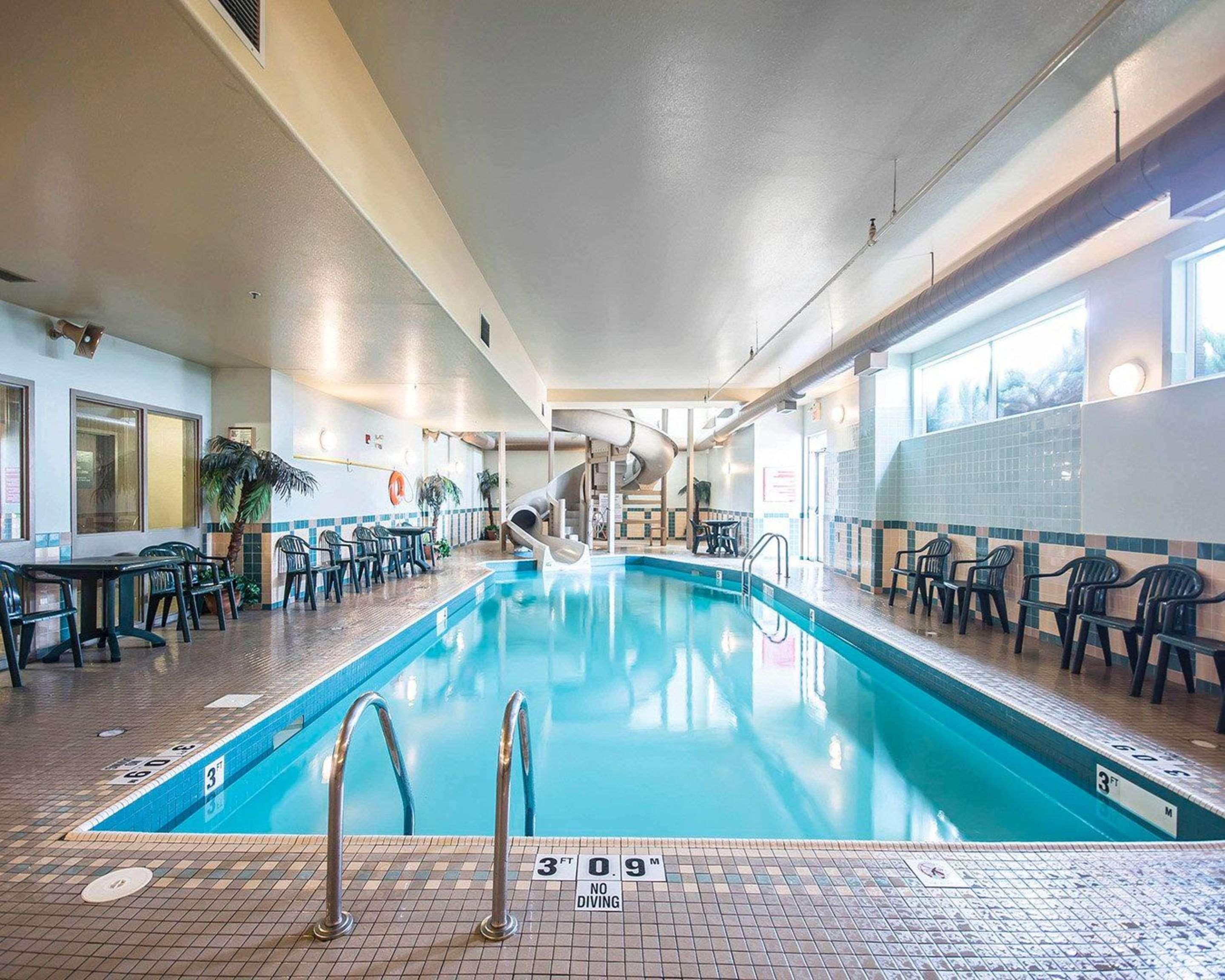 Comfort Inn & Suites Salmon Arm Εξωτερικό φωτογραφία