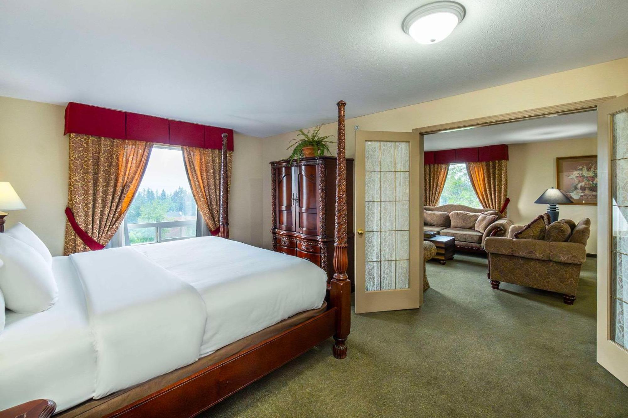 Comfort Inn & Suites Salmon Arm Εξωτερικό φωτογραφία