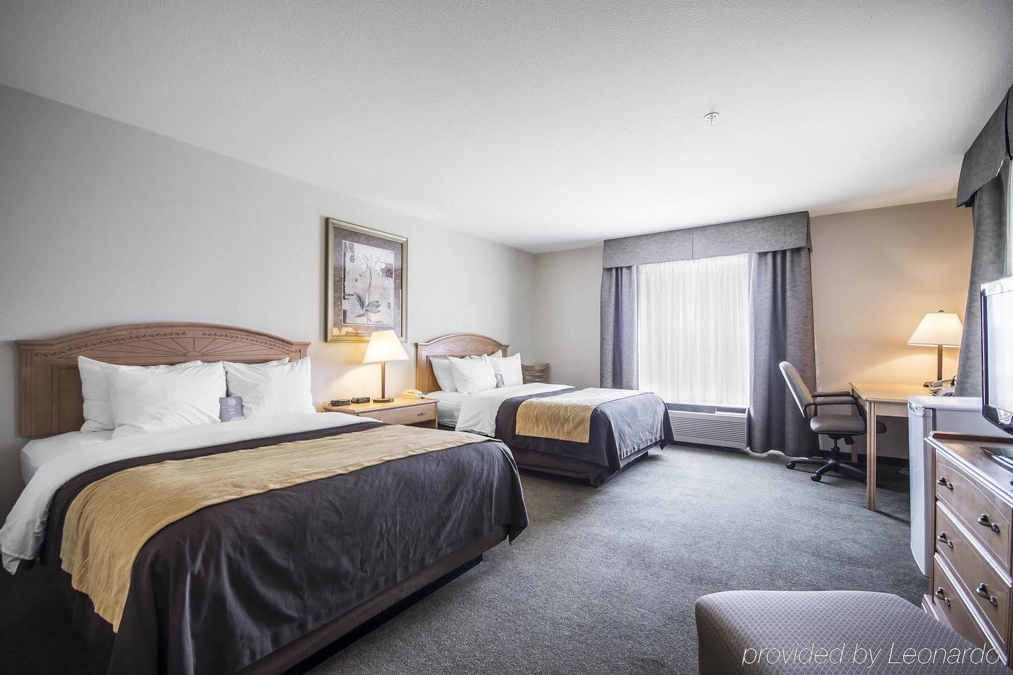 Comfort Inn & Suites Salmon Arm Εξωτερικό φωτογραφία