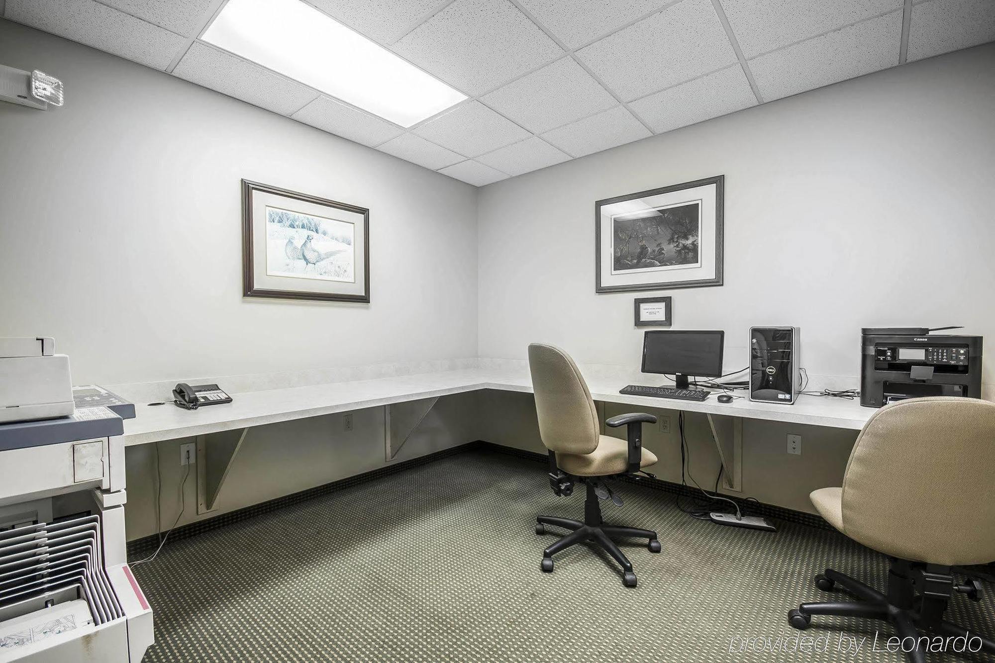 Comfort Inn & Suites Salmon Arm Εξωτερικό φωτογραφία